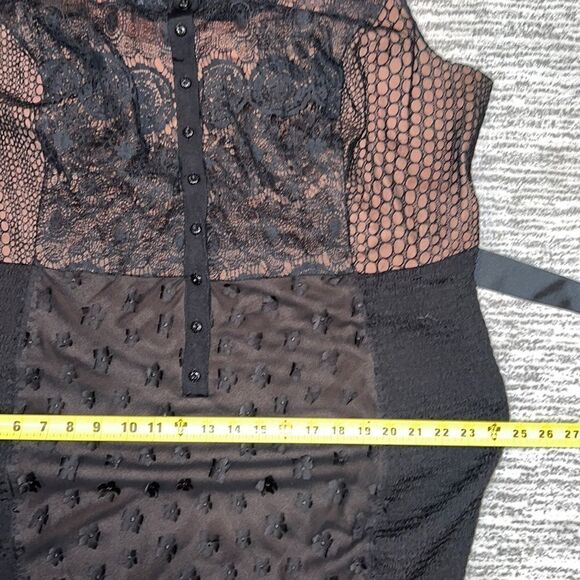 New Byron Lars Beauty Mark Black Floral Applique Lace Sheath Gisella Size 22 - Picture 14 of 16